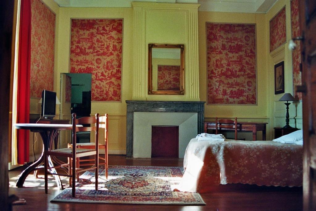 Hotel Du Chateau De Cabrieres Saint-Jean-du-Gard Δωμάτιο φωτογραφία